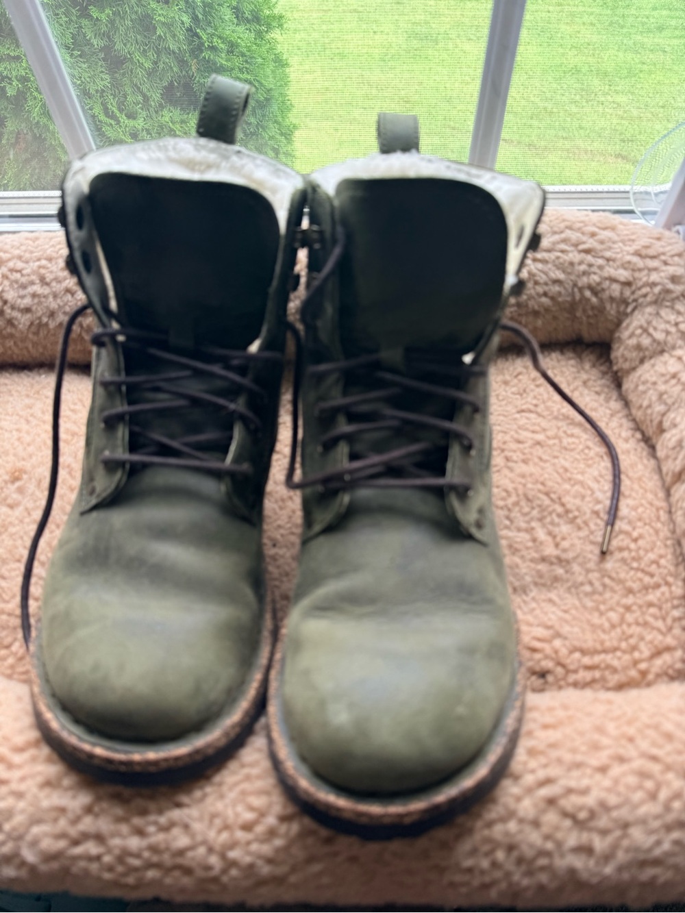 Birkenstock Olive Green Leather Shearling Lined Lace Up Boots Size 39